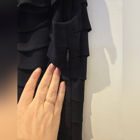 Tory Burch Navy Tiered Bow Top Size 6 - Picture 6 of 7